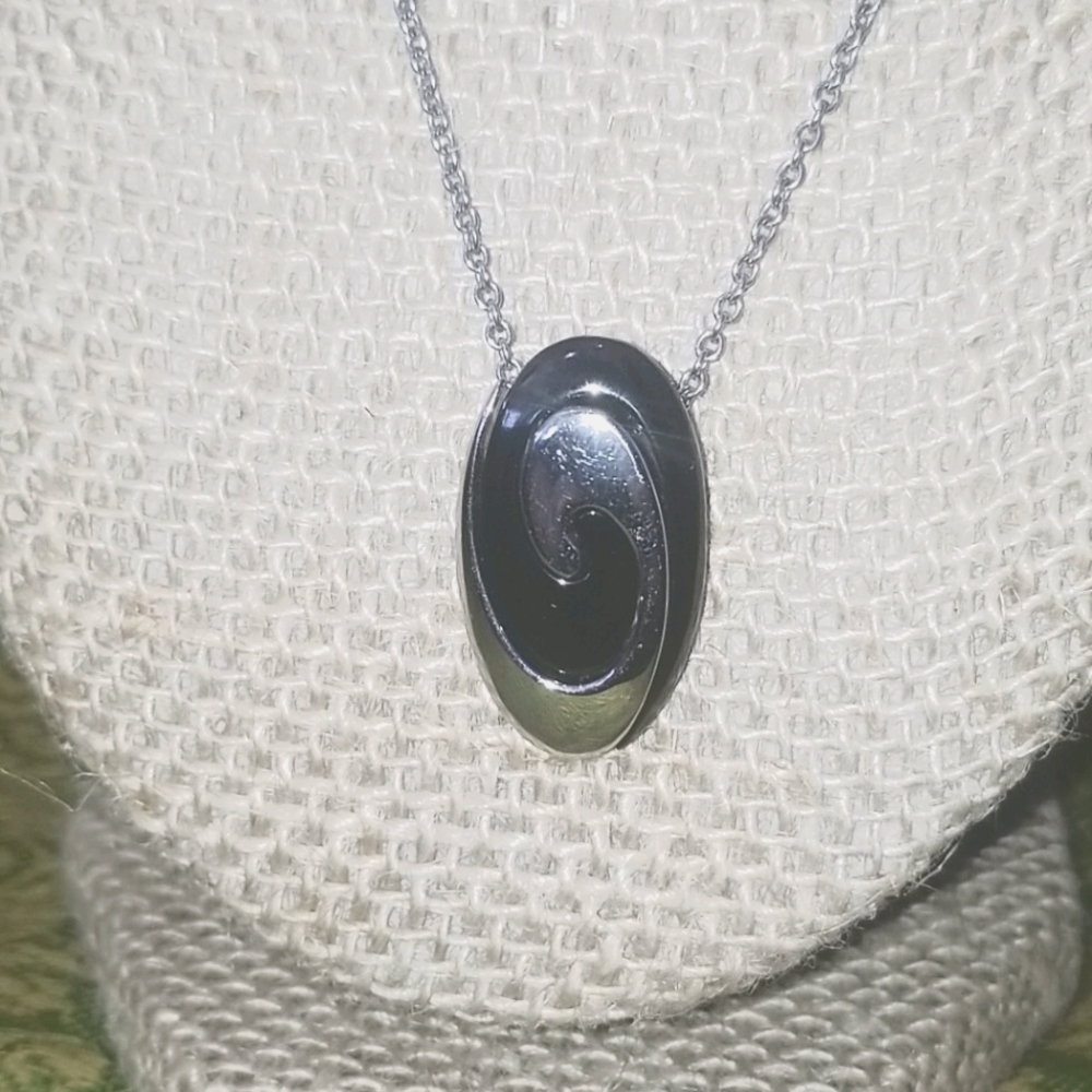 Steelx necklace